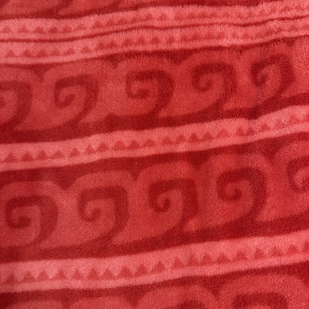 Disney Store‎ PUA Fleece Throw Pillow Blanket Moana Pig with Hood 48